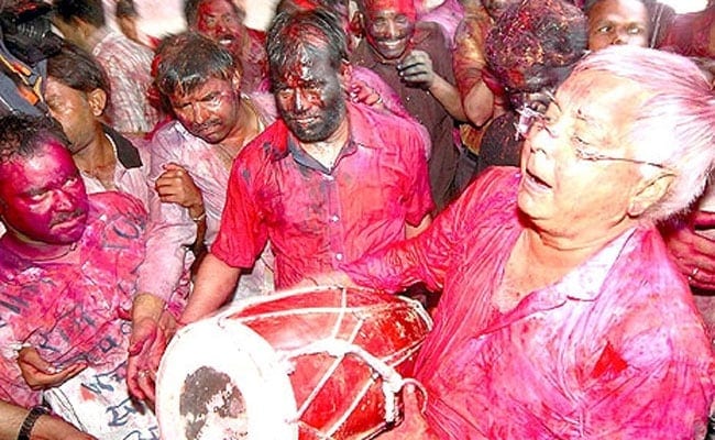 lalu holi s 650 030515122801